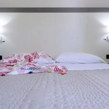 Oasis Hotel apartamentowy Lampedusa