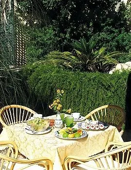 Hotel apartamentowy Oasis